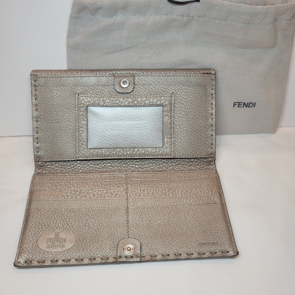 VGUC Authentic Fendi Selleria Leather Wallet w Dust Bag - Picture 5 of 9